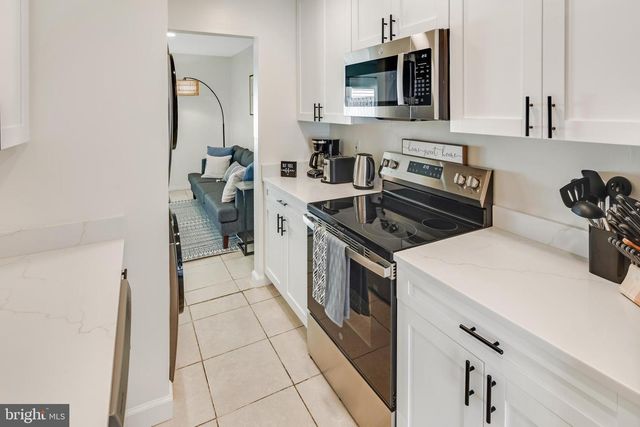 428 RENEAU WAY, Herndon, VA 20170