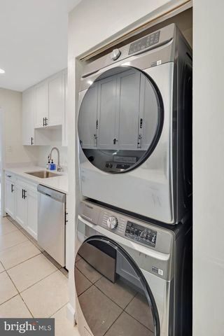 428 RENEAU WAY, Herndon, VA 20170