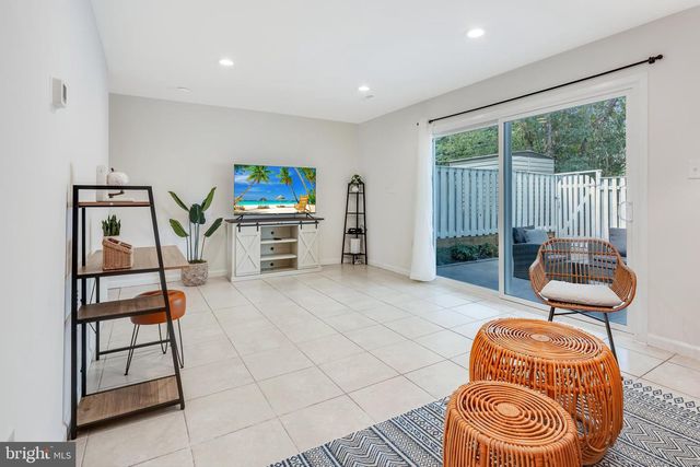 428 RENEAU WAY, Herndon, VA 20170