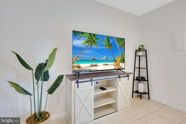 428 RENEAU WAY, Herndon, VA 20170