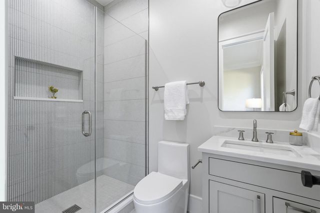 9117 SEVEN LOCKS RD, Bethesda, MD 20817