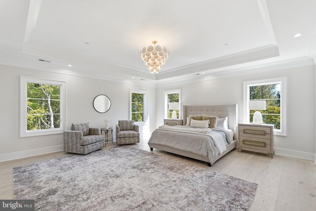 9117 SEVEN LOCKS RD, Bethesda, MD 20817