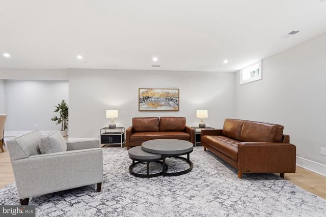 9117 SEVEN LOCKS RD, Bethesda, MD 20817