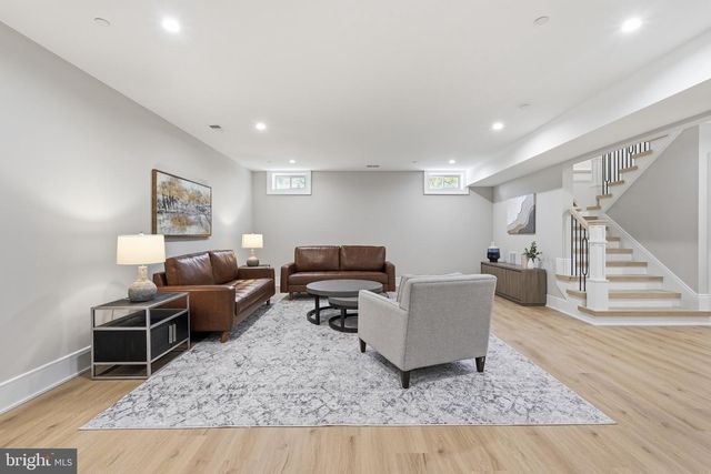 9117 SEVEN LOCKS RD, Bethesda, MD 20817