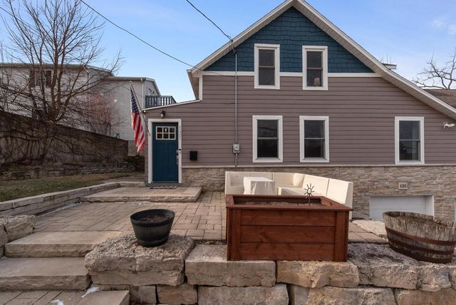 131 Maple AVENUE, Pewaukee, WI 53072