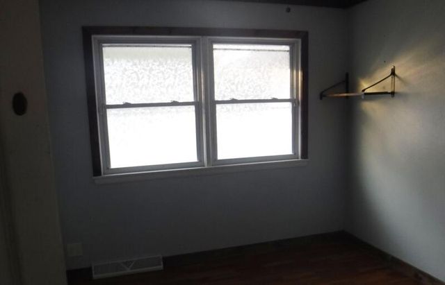 1525 E G Avenue, Kalamazoo, MI 49004