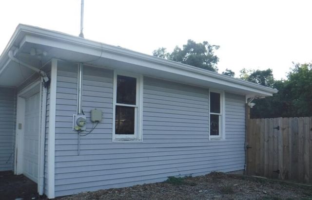 1525 E G Avenue, Kalamazoo, MI 49004