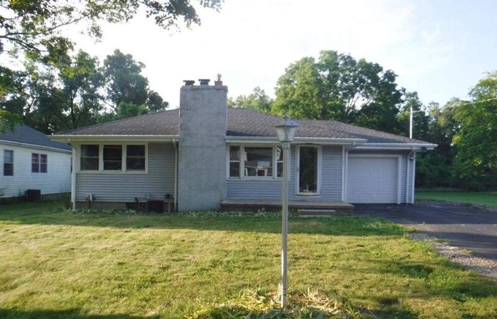 1525 E G Avenue, Kalamazoo, MI 49004