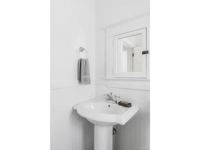 1457 S Grant St, Denver, CO 80210