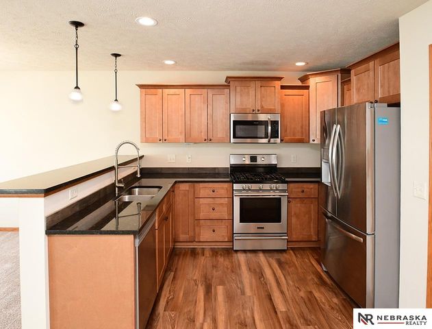 9009 Buckshot Road, Lincoln, NE 68507