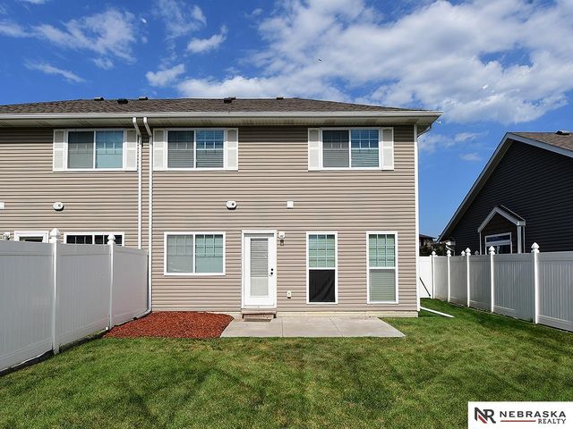 9009 Buckshot Road, Lincoln, NE 68507