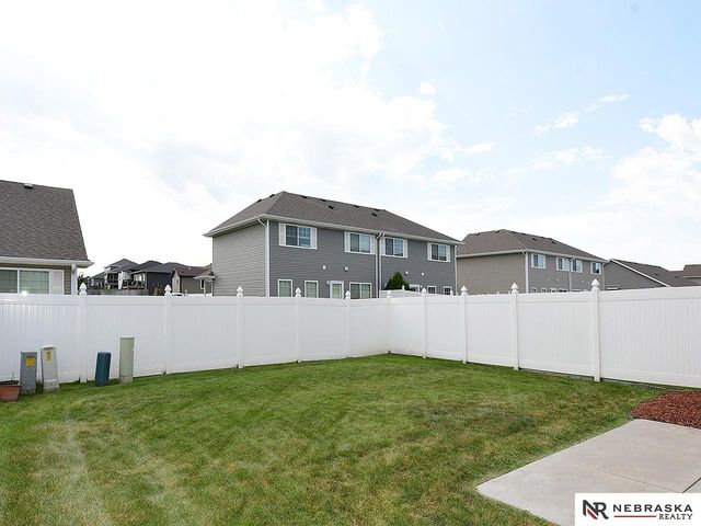 9009 Buckshot Road, Lincoln, NE 68507