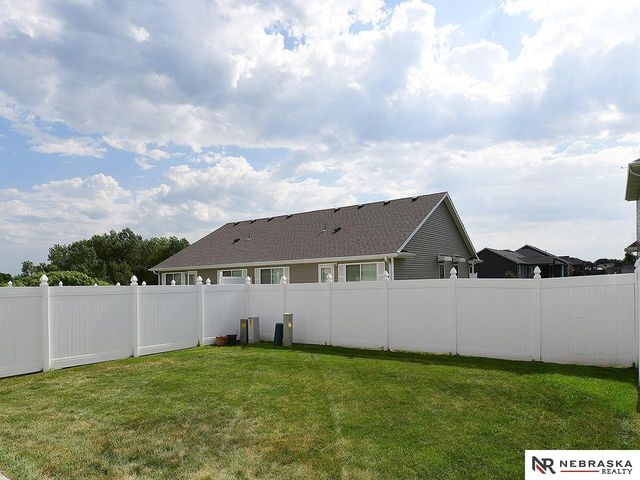 9009 Buckshot Road, Lincoln, NE 68507