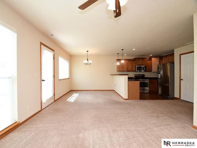9009 Buckshot Road, Lincoln, NE 68507
