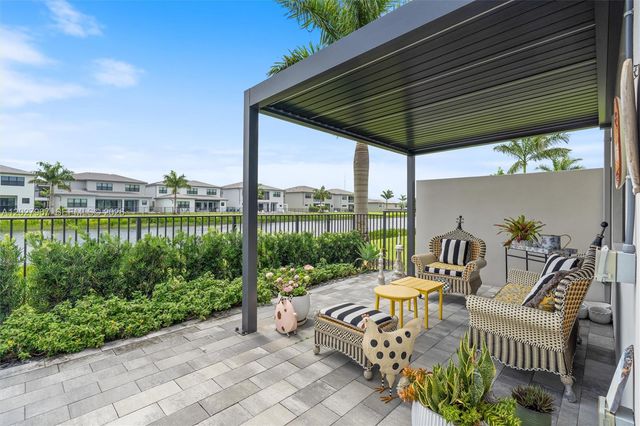 20108 Castle Stuart Ave, Boca Raton, FL 33434
