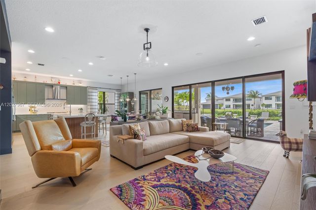 20108 Castle Stuart Ave, Boca Raton, FL 33434