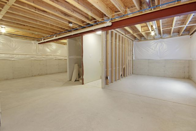 8241 Dylan Drive, Merrillville, IN 46410