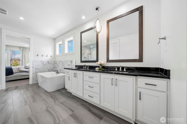 12806 NW 40th Avenue, Vancouver, WA 98685