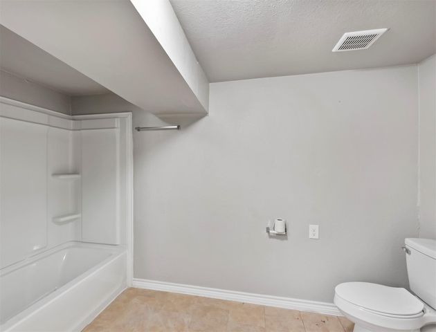 741 Vine Street, Clute, TX 77531