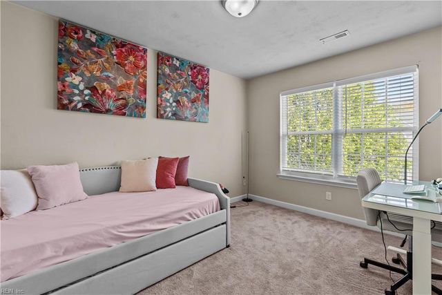 934 Middle ST, Chesapeake, VA 23324