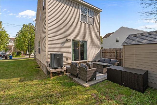 934 Middle ST, Chesapeake, VA 23324