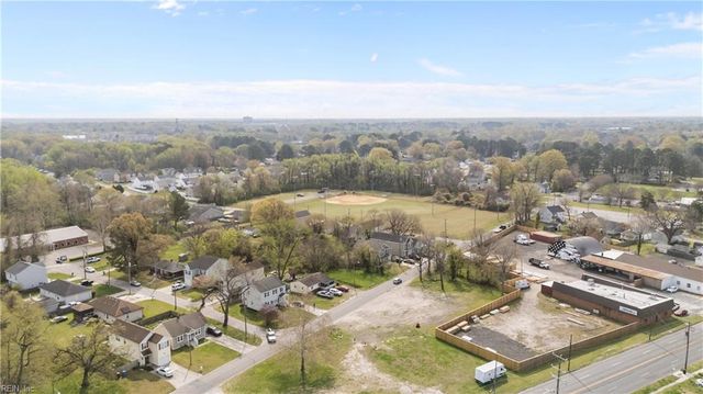 934 Middle ST, Chesapeake, VA 23324