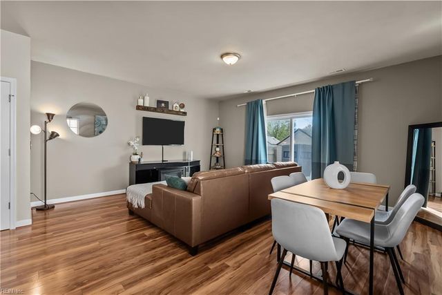 934 Middle ST, Chesapeake, VA 23324