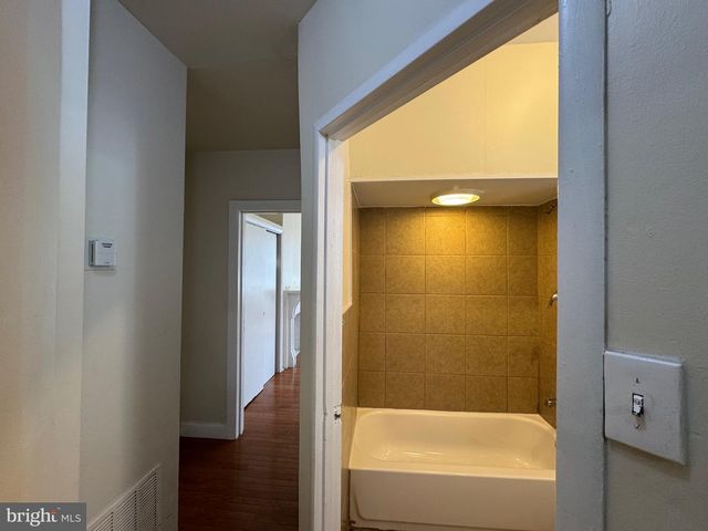 4122 CHESTER AVE, Philadelphia, PA 19104