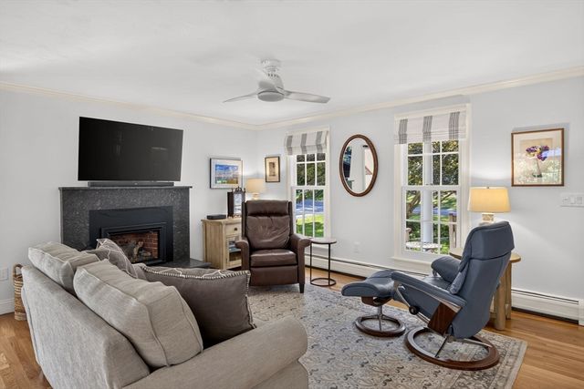 16 Widow Coombs Walk, Sandwich, MA 02563