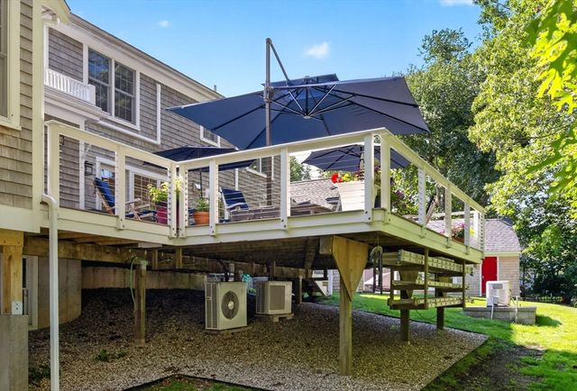 16 Widow Coombs Walk, Sandwich, MA 02563