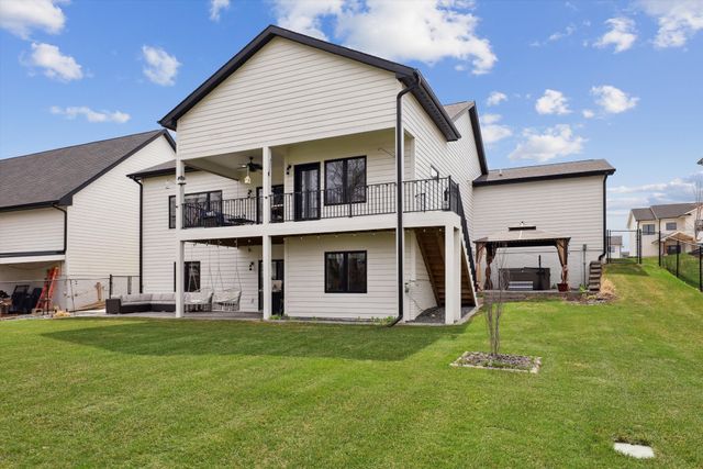 875 Roman Road, Waukee, IA 50263