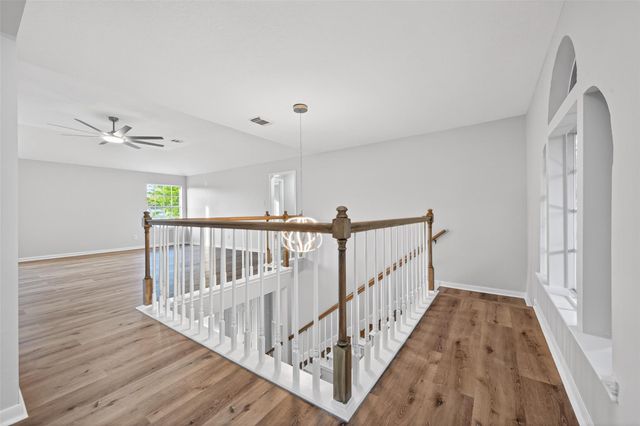 8010 Ashley Circle Drive N, Houston, TX 77071