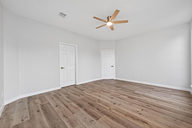 8010 Ashley Circle Drive N, Houston, TX 77071