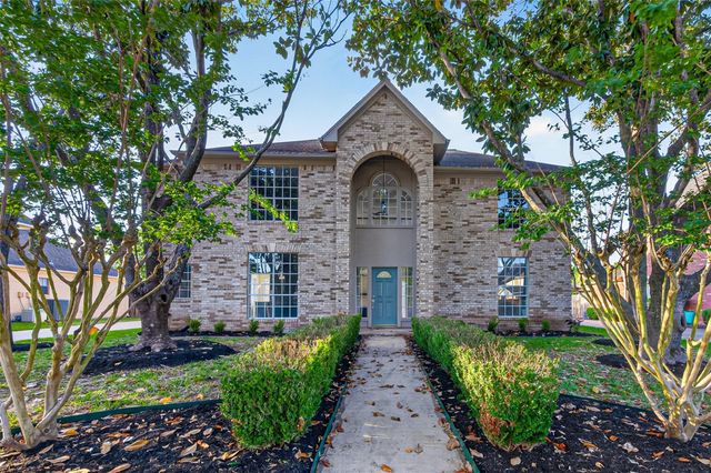 8010 Ashley Circle Drive N, Houston, TX 77071