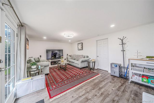 127 Iceland Drive, South Huntington, NY 11746