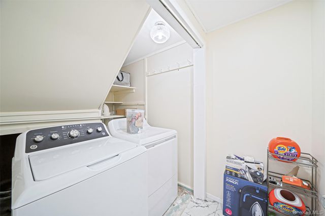 127 Iceland Drive, South Huntington, NY 11746