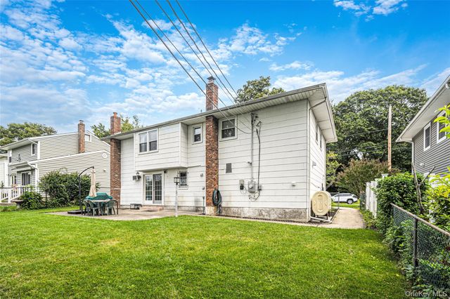 127 Iceland Drive, South Huntington, NY 11746