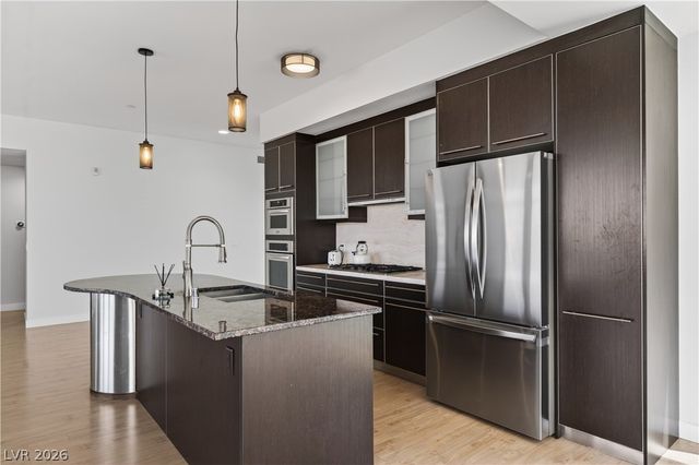 8925 West Flamingo Road 307, Las Vegas, NV 89147