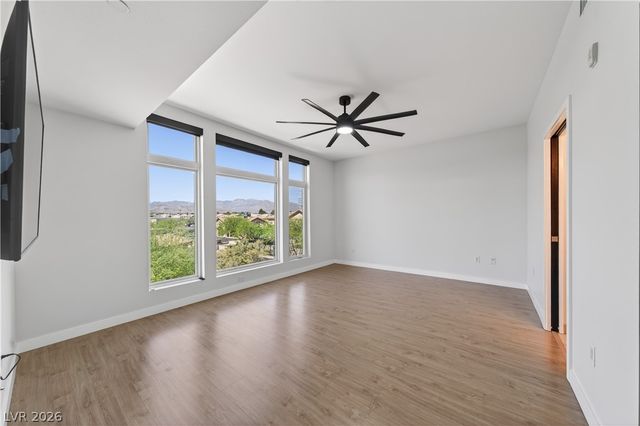 8925 West Flamingo Road 307, Las Vegas, NV 89147