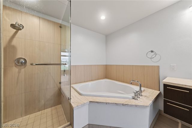 8925 West Flamingo Road 307, Las Vegas, NV 89147