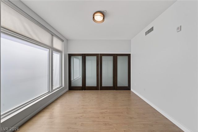 8925 West Flamingo Road 307, Las Vegas, NV 89147