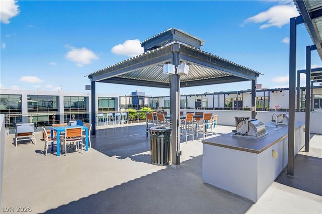 8925 West Flamingo Road 307, Las Vegas, NV 89147