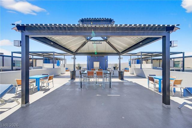 8925 West Flamingo Road 307, Las Vegas, NV 89147