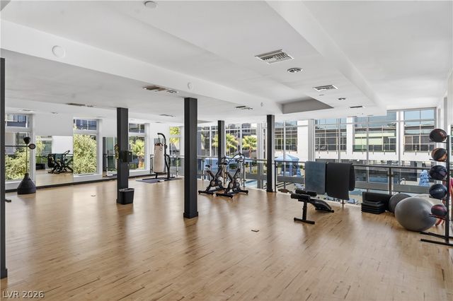 8925 West Flamingo Road 307, Las Vegas, NV 89147