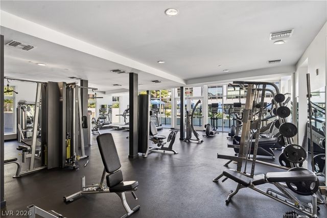 8925 West Flamingo Road 307, Las Vegas, NV 89147