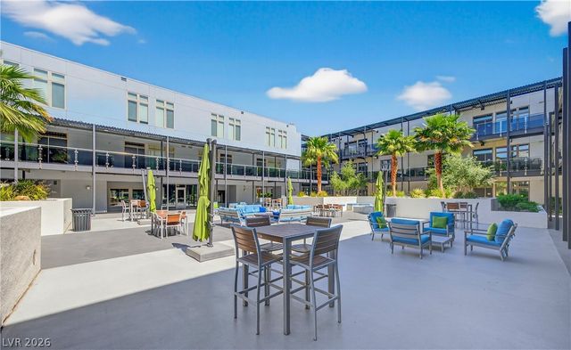 8925 West Flamingo Road 307, Las Vegas, NV 89147