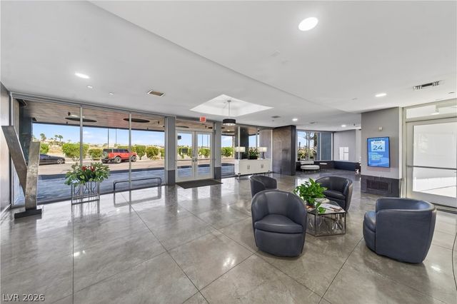 8925 West Flamingo Road 307, Las Vegas, NV 89147