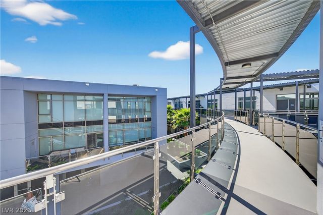 8925 West Flamingo Road 307, Las Vegas, NV 89147