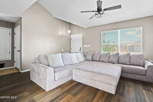 7365 MESQUITE FLOR Drive, El Paso, TX 79934