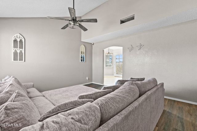 7365 MESQUITE FLOR Drive, El Paso, TX 79934